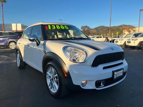 Photo 2 of 21 of 2013 MINI Countryman Cooper S