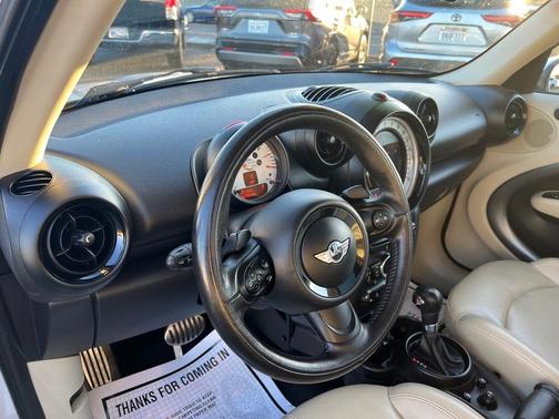 Photo 5 of 21 of 2013 MINI Countryman Cooper S
