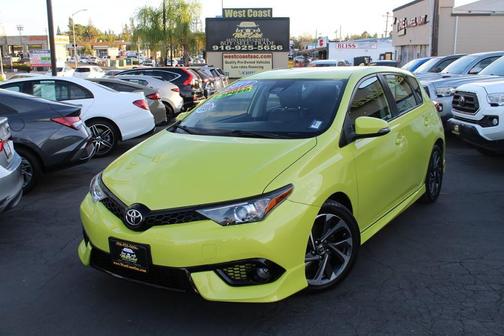 Spring Green Metallic 2017 Toyota Corolla iM Base