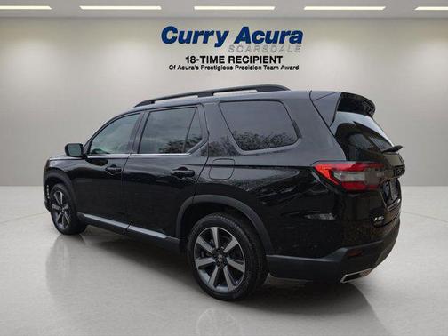 2023 Honda Pilot Touring 8-Passenger