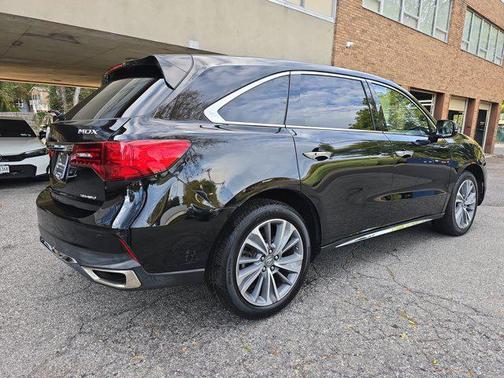 2017 Acura MDX 3.5L w/Technology Package