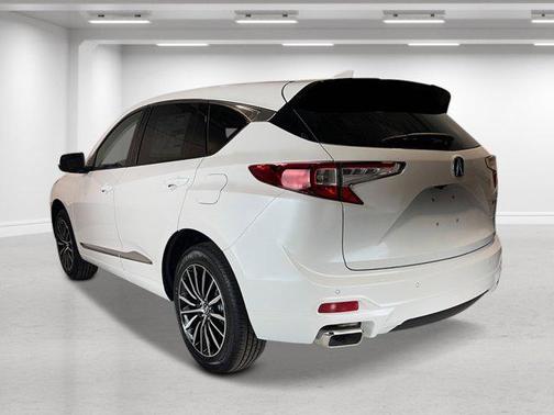 2025 Acura RDX Advance Package
