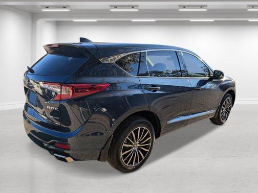 2025 Acura RDX Advance Package