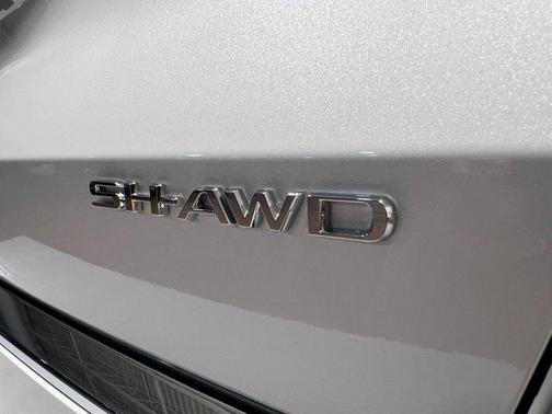 Platinum White Pearl 2026 Acura MDX Advance Package