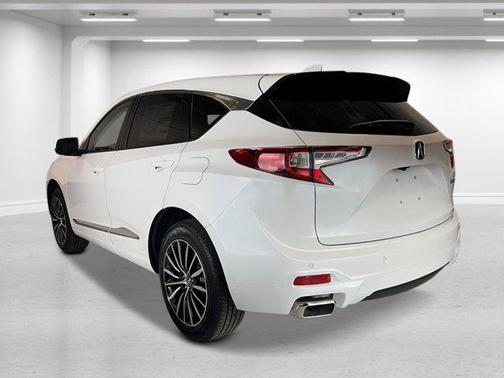 2025 Acura RDX Advance Package