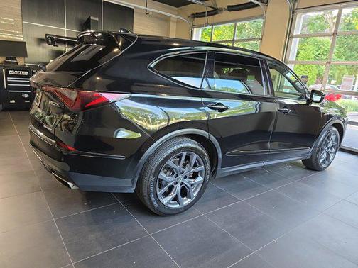 2022 Acura MDX A-Spec Package