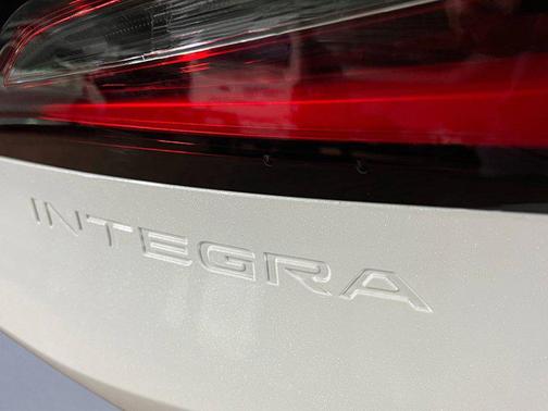 Platinum White Pearl 2026 Acura Integra FWD