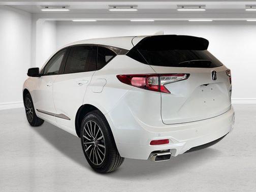2025 Acura RDX Advance Package