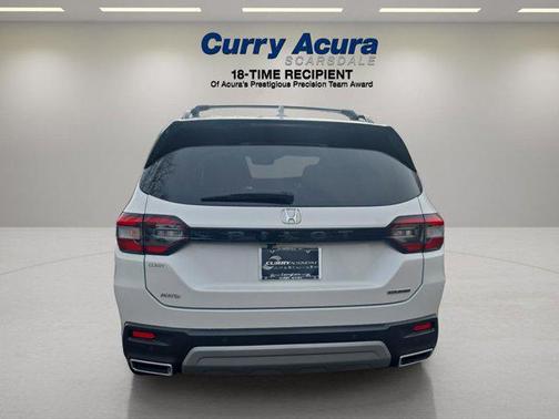 2024 Honda Pilot Touring 8-Passenger