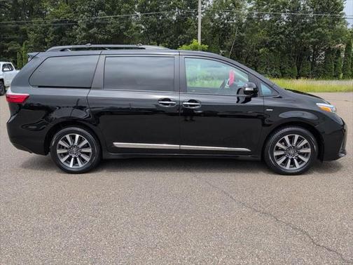 2019 Toyota Sienna Limited