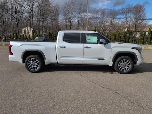 2025 Toyota Tundra Hybrid 1794 Edition