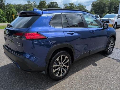 2024 Toyota Corolla Cross XLE