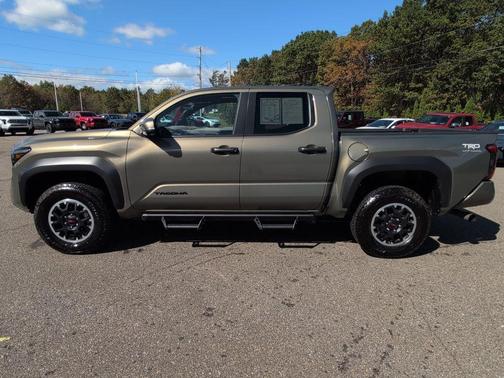 2025 Toyota Tacoma TRD Off-Road