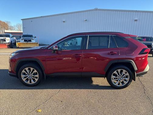 2023 Toyota RAV4 XLE Premium