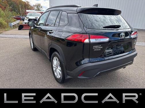 2025 Toyota Corolla Cross LE