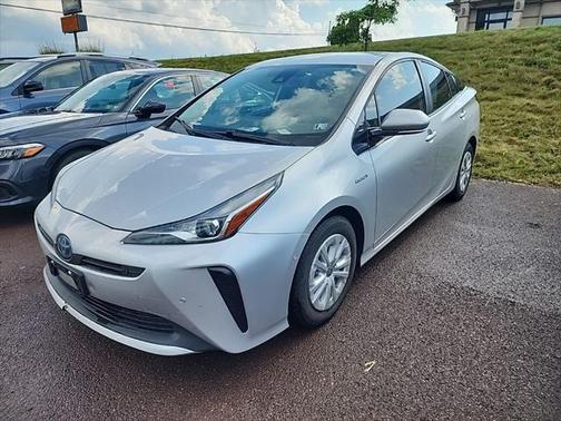 2020 Toyota Prius LE