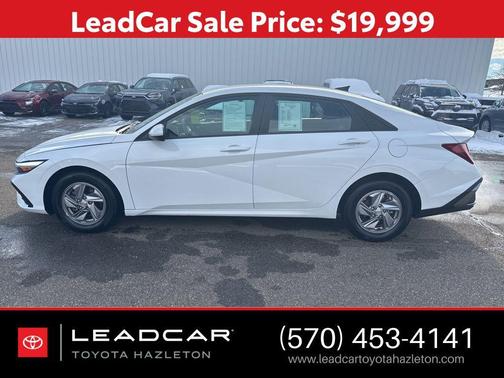 2024 Hyundai ELANTRA SE