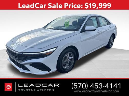 2024 Hyundai ELANTRA SE