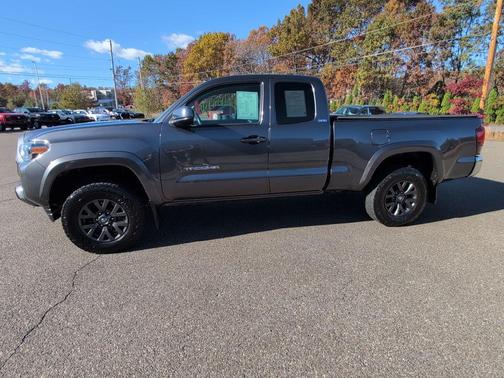 2022 Toyota Tacoma SR5