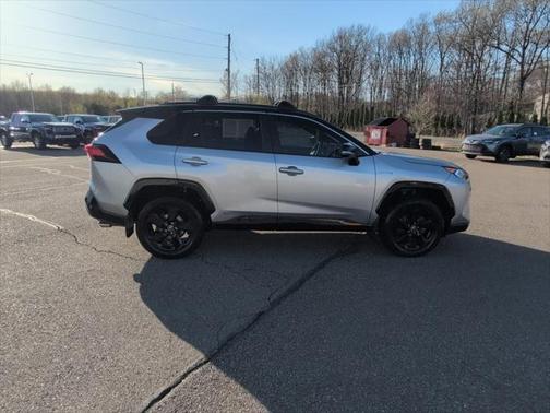 2020 Toyota RAV4 Hybrid SE