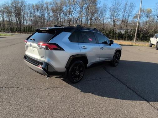 2020 Toyota RAV4 Hybrid SE