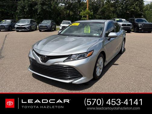 Celestial Silver Metallic 2018 Toyota Camry LE