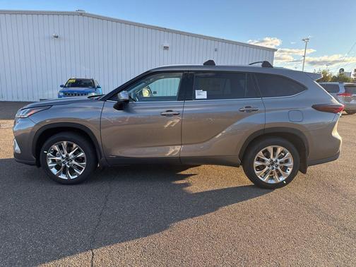 2025 Toyota Highlander Hybrid Limited