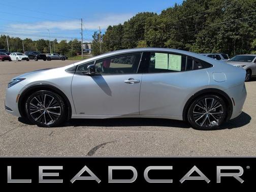2024 Toyota Prius XLE