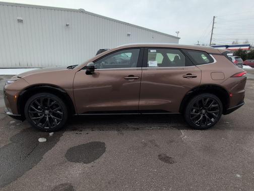 2025 Toyota Crown Signia Limited