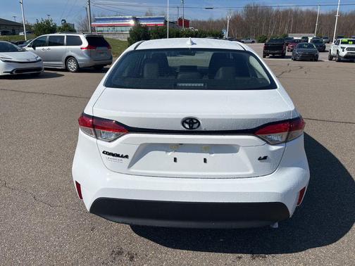 Ice Cap 2026 Toyota Corolla LE