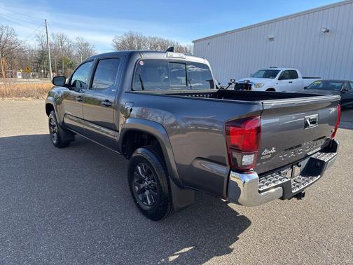 2022 Toyota Tacoma SR5