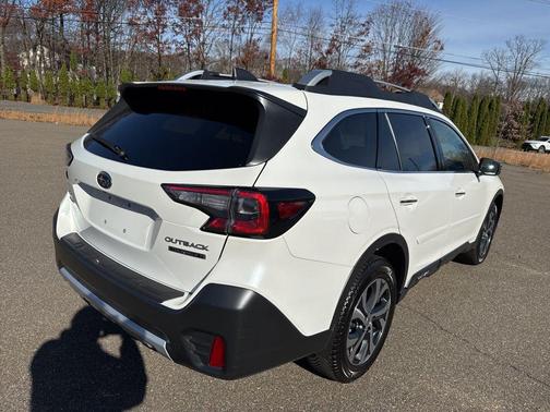 2022 Subaru Outback Touring XT