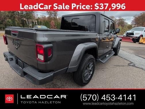 2024 Jeep Gladiator Sport S