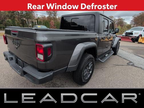 2024 Jeep Gladiator Sport S