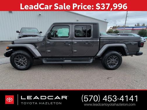 2024 Jeep Gladiator Sport S