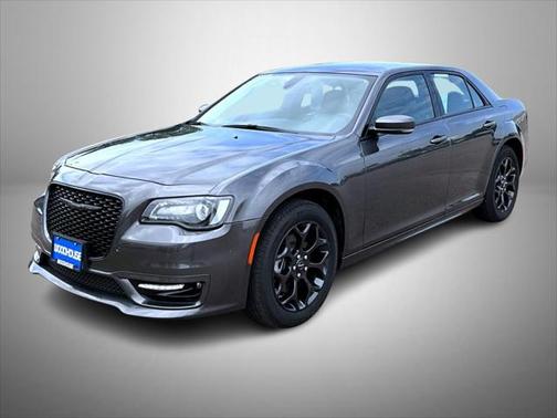 2023 Chrysler 300 Touring