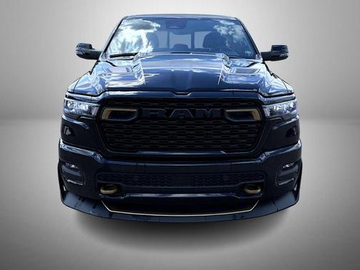 Diamond Black Crystal Pearlcoat 2026 RAM 1500 Big Horn/Lone Star