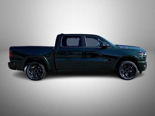 Serrano Green Metallic 2026 RAM 1500 Big Horn/Lone Star
