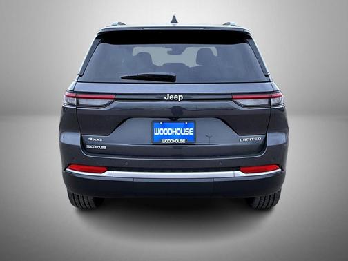 Baltic Gray Metallic Clearcoat 2026 Jeep Grand Cherokee Limited