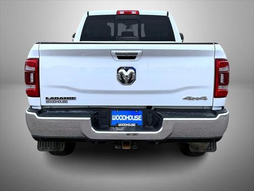 2022 RAM 2500 Laramie Crew Cab 4x4 6'4' Box