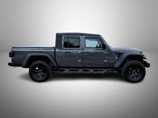 Granite Crystal Metallic Clearcoat 2023 Jeep Gladiator Mojave 4x4