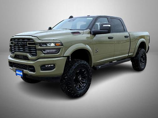 2025 RAM 2500 Big Horn Crew Cab 4x4 6'4' Box