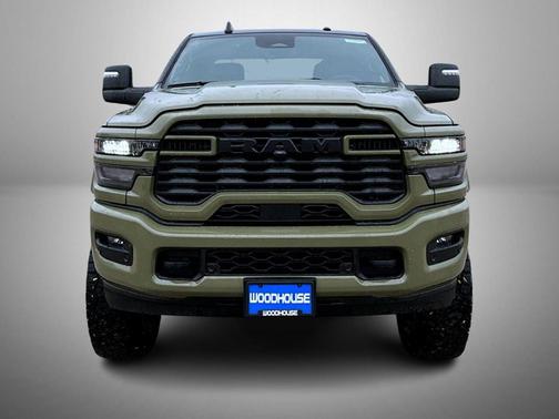 2025 RAM 2500 Big Horn Crew Cab 4x4 6'4' Box