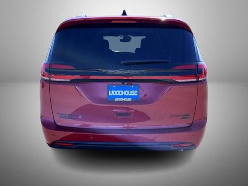 Red Hot Pearlcoat 2026 Chrysler Pacifica Limited