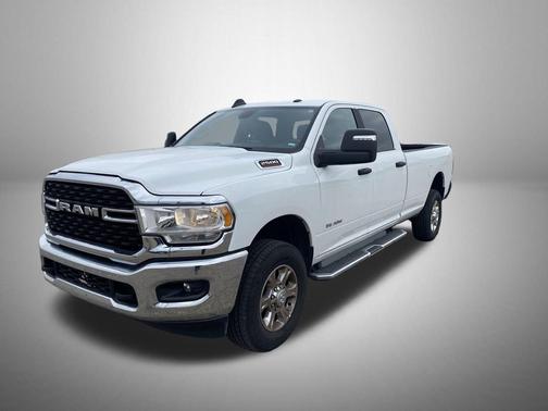 2024 RAM 2500 Big Horn Crew Cab 4x4 8' Box