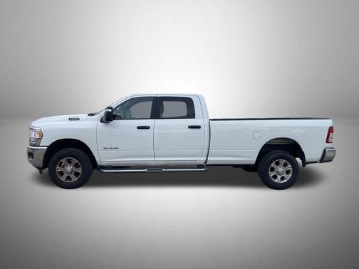 2024 RAM 2500 Big Horn Crew Cab 4x4 8' Box