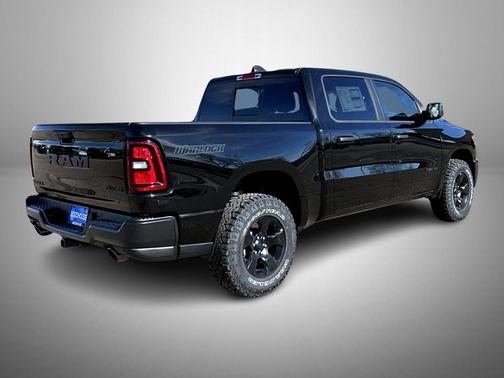 2026 RAM 1500 Warlock Crew Cab 4x4 5'7' Box