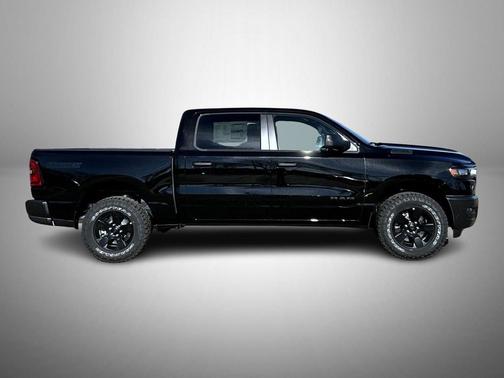 2026 RAM 1500 Warlock Crew Cab 4x4 5'7' Box