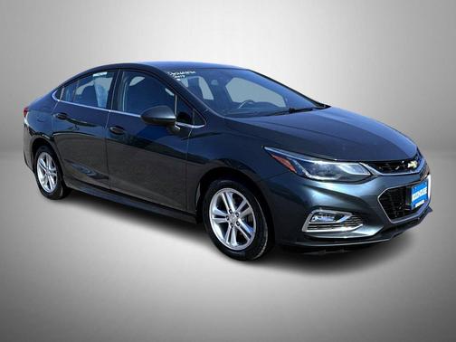 Graphite Metallic 2017 Chevrolet Cruze LT