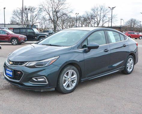 Graphite Metallic 2017 Chevrolet Cruze LT